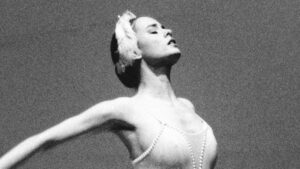 CAROLA PUDDU, TEVERE IN DANZA